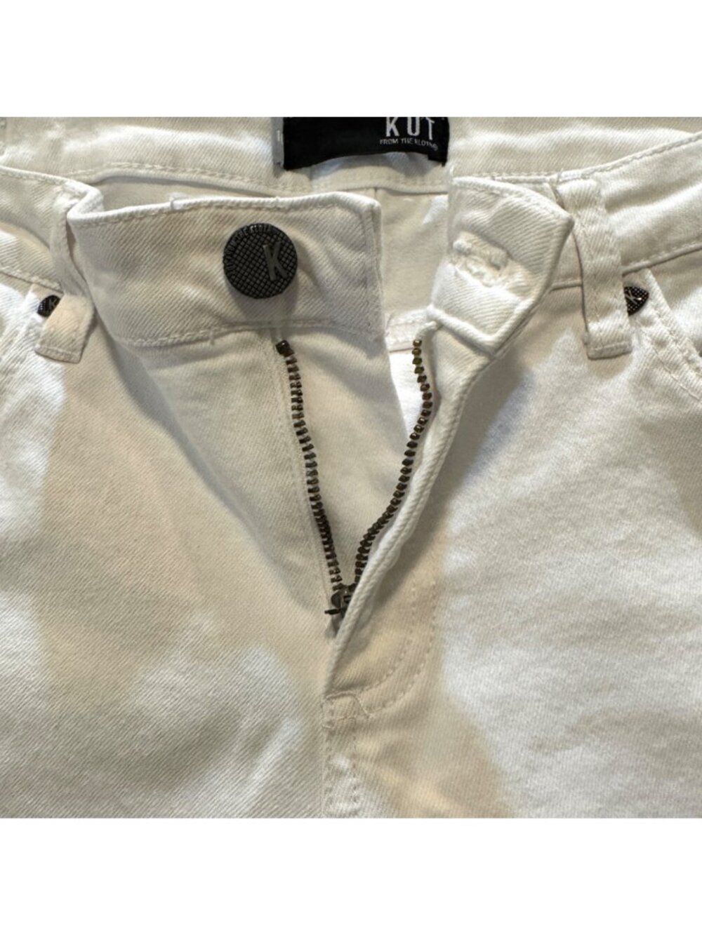 Kut From The Kloth Women's Size 10 White Straight Leg Distressed Denim Jeans - Picture 7 of 10